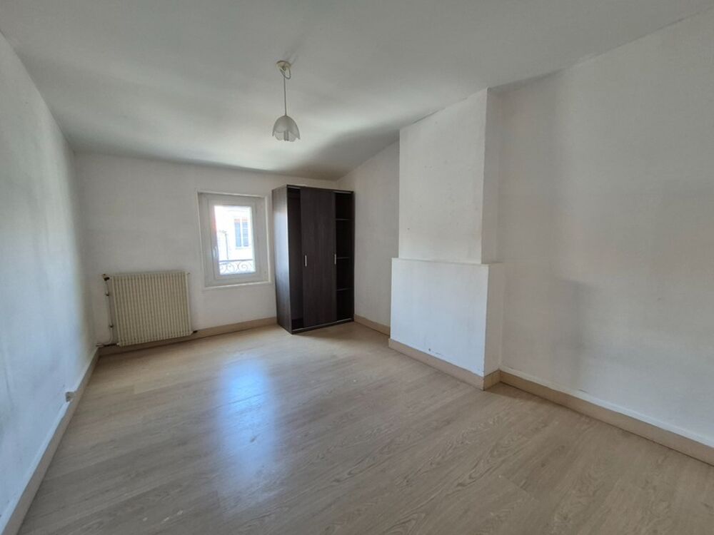 T3 Hyper-centre Rochefort  Charme de lancien  2 chambres  Idéal investissement ou 1er achat