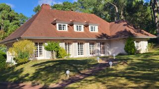  Maison à vendre 8 pièces 227 m²