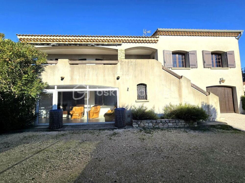 villa composée de 2 logements