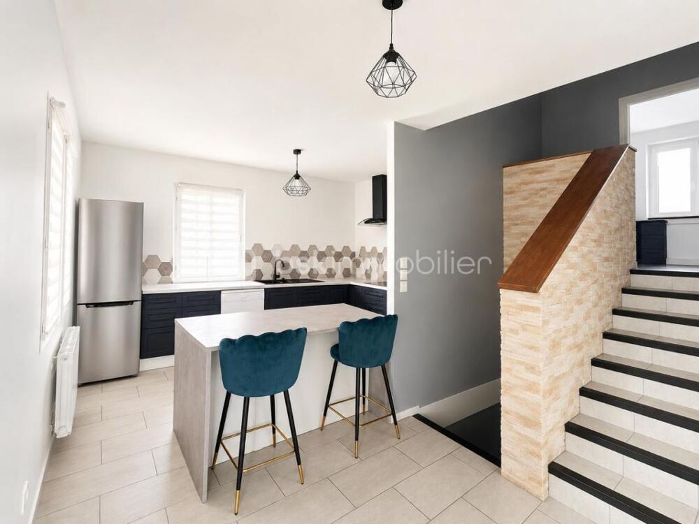 Maison 104M² 3 Chambres, jardin 700M² clos avec garage MANSLE-25MIN ANGOULÊME