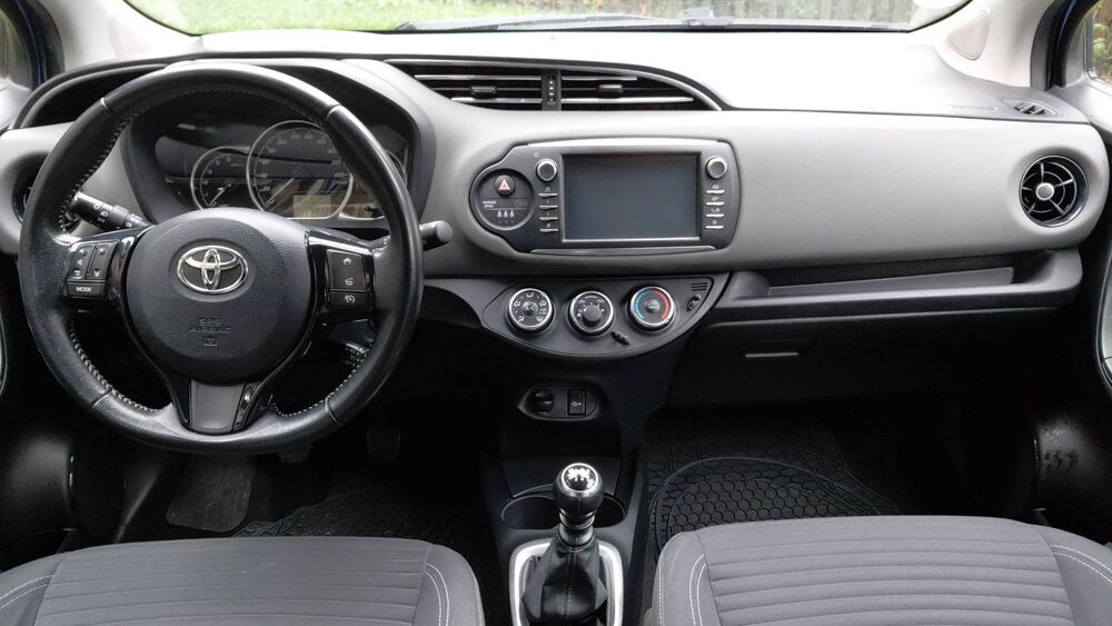 Yaris 1.4 D-4D 90 Business 2017 occasion 05000 Gap
