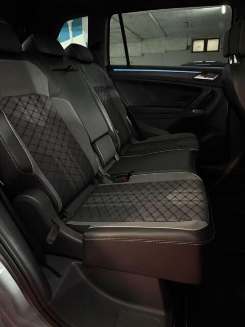 Tiguan Allspace R-Line 4Motion – Vollausstattung 2022 occasion 33000 Bordeaux