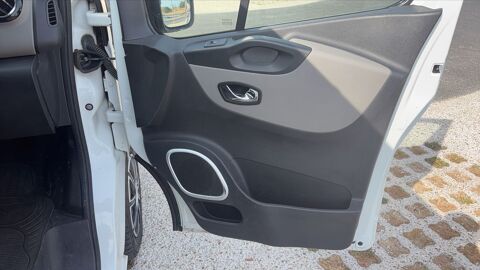 Trafic Fourgon L1H1 III 1.6 dCi 125 Grand Confort - 3 places 2017 occasion 20114 Figari