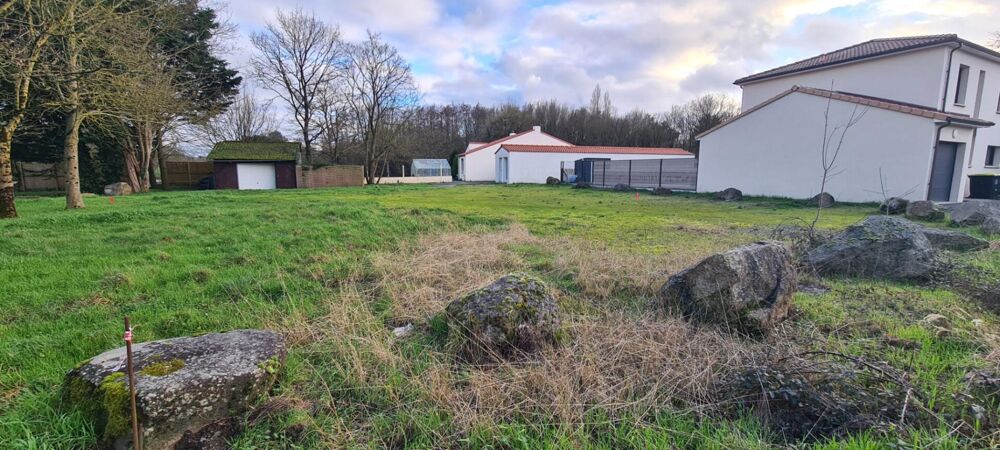 Vente Terrain Terrain constructible, viabilisé Gorges 701 M² (360 M² en 1AU et 74 M² en UC) : gaz, électricité, eau, tout à l'égout Gorges