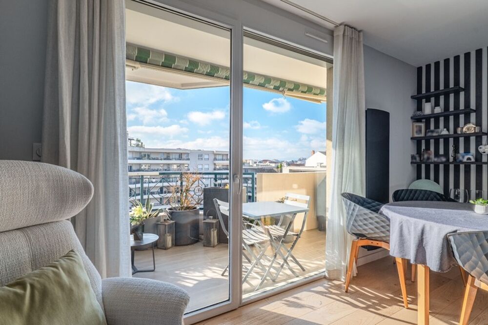 Vente Appartement Appartement à vendre 3 pièces LYON 3EME ARRONDISSEMENT (69) terrasse piscine rénové archi Lyon 3