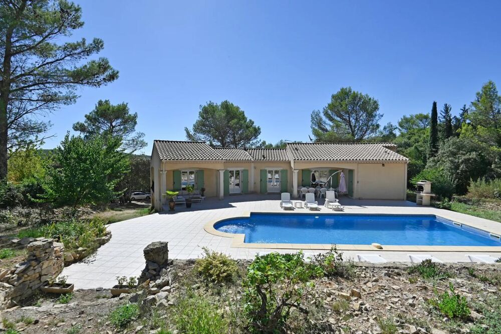 Maison 11 pièces 235 m² · à Nimes · 235 m² · 835 000 €
