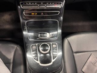 Classe E 300 de EQPower 9G-Tronic Avantgarde Line (Entretien complet 2019 occasion 78200 Mantes La Jolie