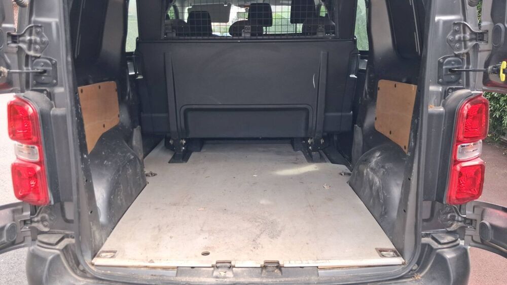 Expert Cabine Approfondie III 2.0 BlueHDi 145 Premium 2022 occasion 59320 Haubourdin
