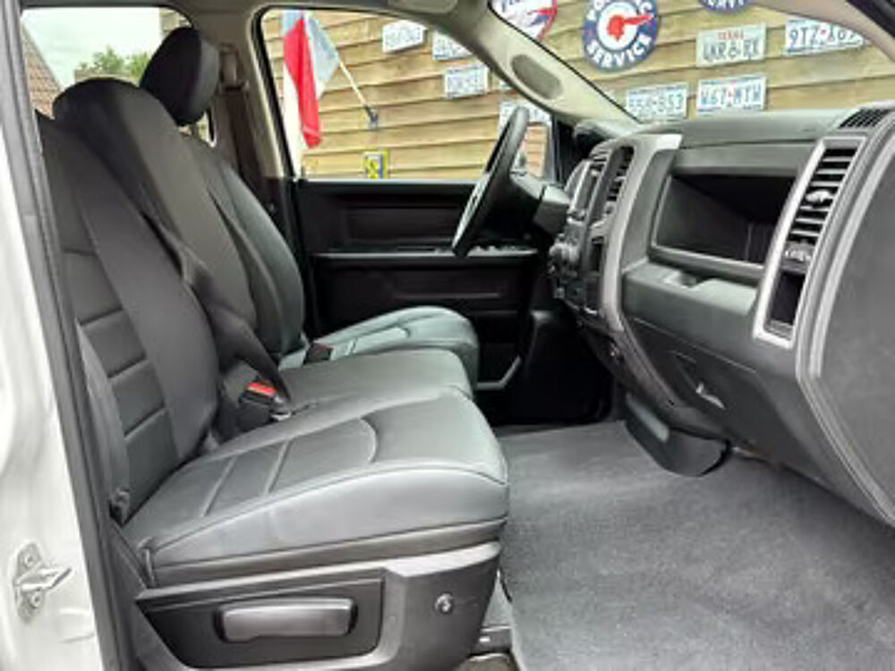 RAM 1500 5.7 V8 HEMI Quad Cab 4x4 – Cuir, GPL, Cam&eacute;ra 2023 occasion 33000 Bordeaux