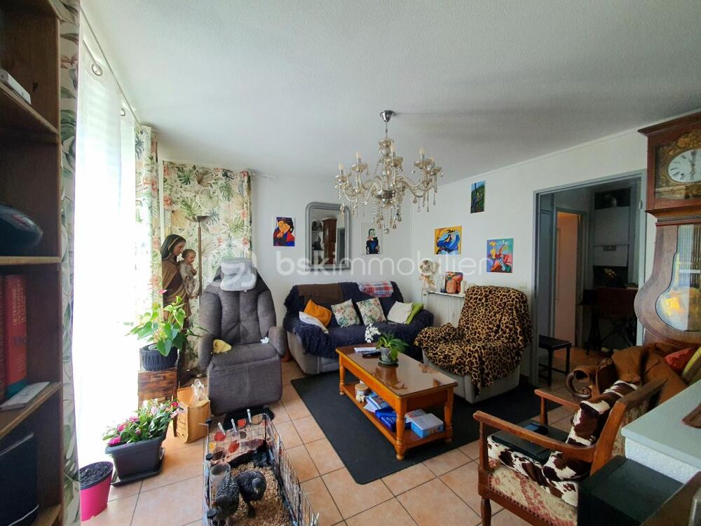 Vente Appartement MOULIN A VENT - APPARTEMENT T4 - DEUX CHAMBRES - LOGGIA - CAVE Perpignan