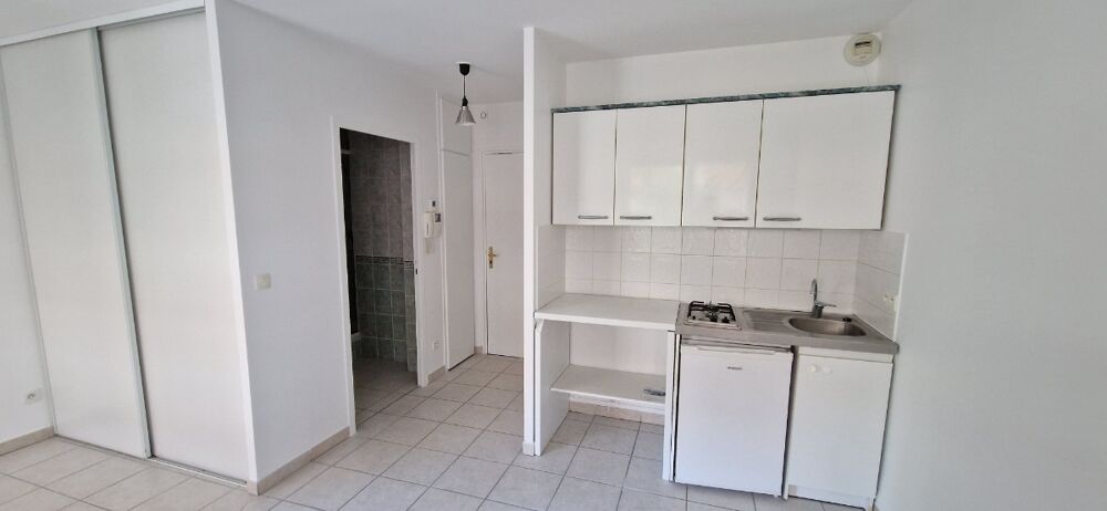 Location Appartement STUDIO Anatole France - proche Université Jean Monnet à ST ETIENNE Saint etienne