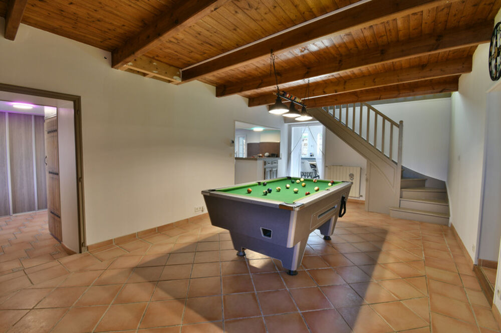 Vente Maison Maison à vendre 8 pièces proche de TONNAY CHARENTE (17) Tonnay charente
