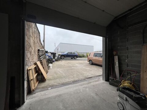   DEPOT - RUE THOMAS EDISON, 282 m² environ 