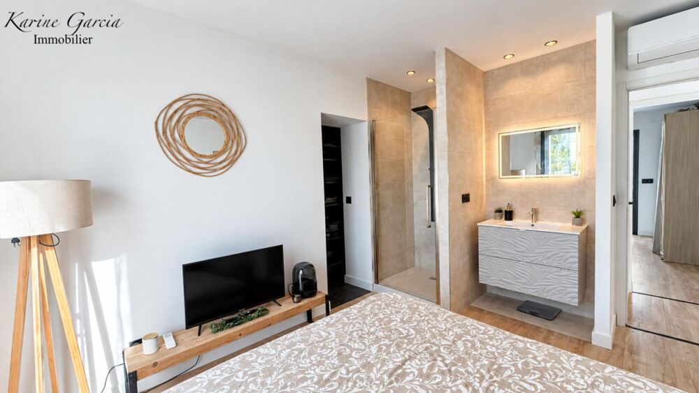 à vendre  Propriété/château Six-Fours-les-Plages (83140)