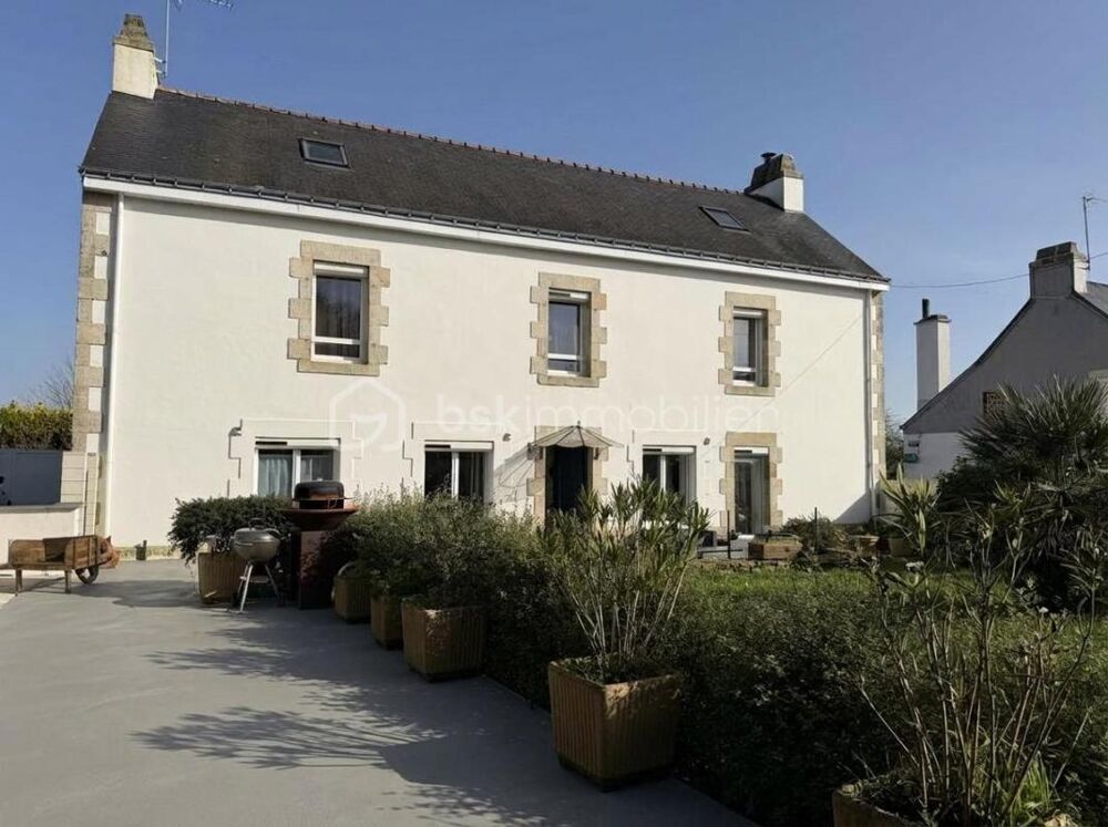 ? Charme Breton : Maison familiale 207m² rénovée + jardin 1300m² !