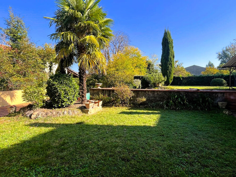 PLAISANCE(32), MAISON DE CARACTERE avec jardin clos, garage, atelier + T2 en duplex au calme , commerces à pied !