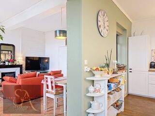  Proprit/chteau  vendre 8 pices 210 m