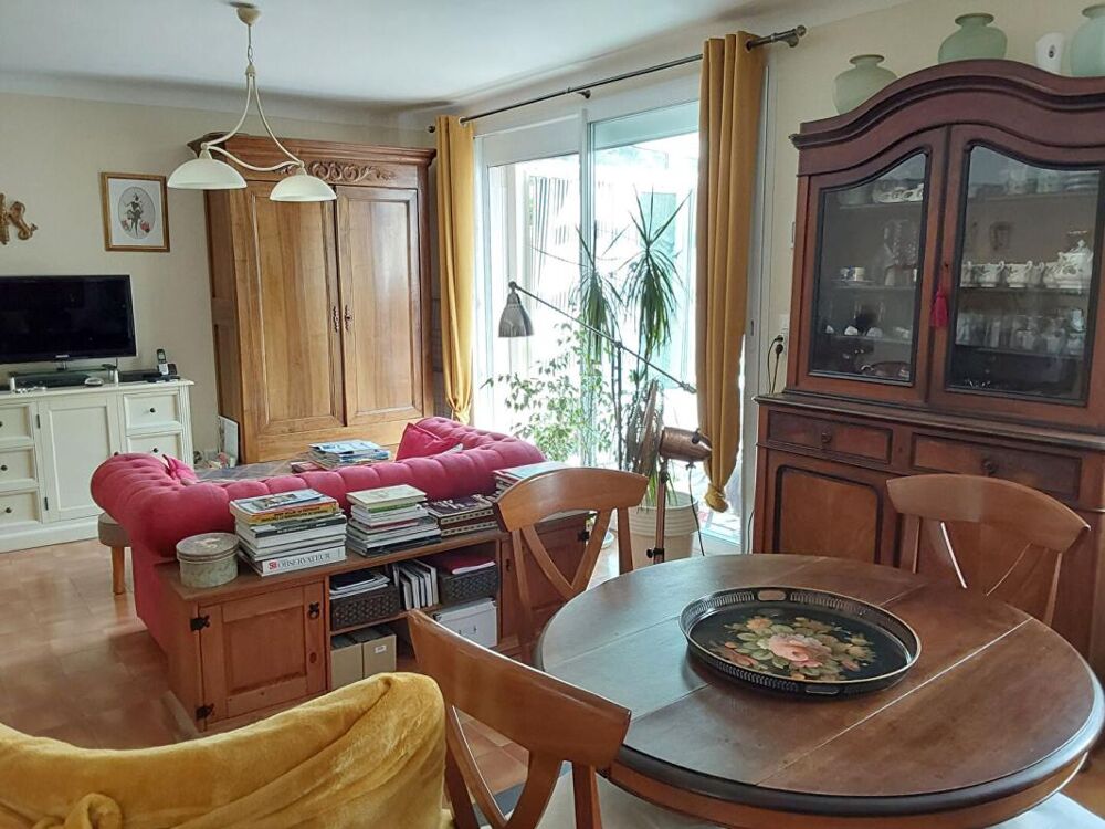 Maison Rostrenen 6 pièce(s) 145 m2