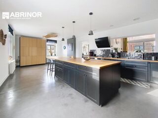  Maison � vendre 6 pi�ces 215 m�