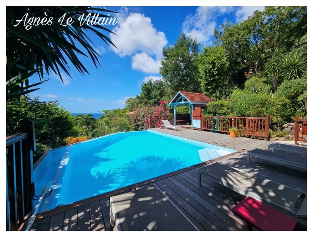 Propriété Maison + Gites sur 9 650 m2 de Terrain