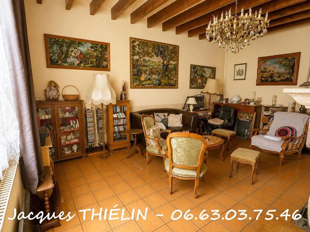 MAISON DE VILLE À FORT POTENTIEL AVEC JARDIN, DÉPENDANCES ET LOGEMENT ANNEXE