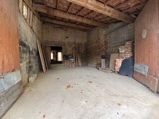  Parking / Garage à vendre 2 pièces 153 m²