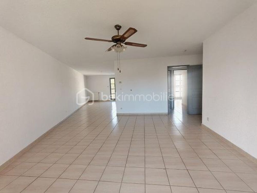 ***Appartement 3 pièces 82 m² à Tarascon Centre-ville / Château.***