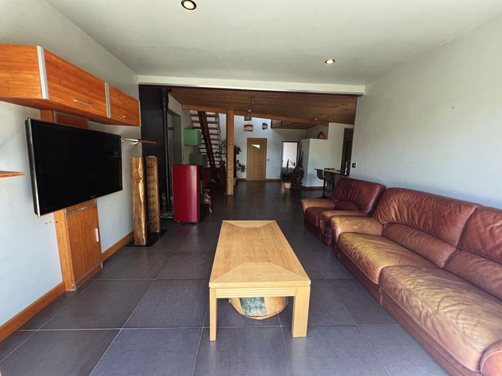 Vente Maison Maison Saint Yrieix La Perche 5 pièce(s) 155 m2 Saint yrieix la perche