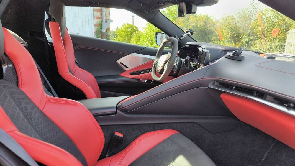 Corvette Stingray C8 6.2 V8 LT2 483 3lt - Automatique 2022 occasion 71200 Le Creusot