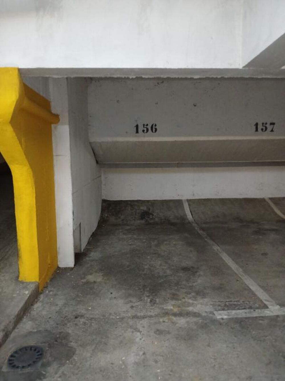 Vente Parking/Garage À VENDRE - Places de parking sécurisées -Vente à l'unité ou en lot Paris 12