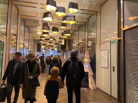   NANTES CENTRE - LOCAL COMMERCIAL A LOUER 246 M² 