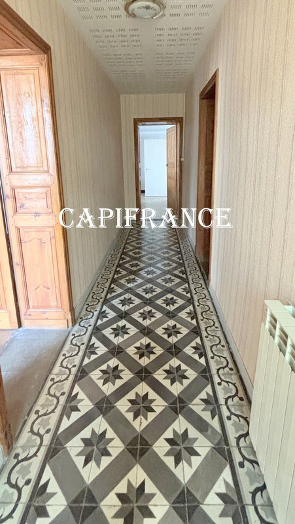 Vente Maison Maison charentaise en pierre à rénover - 9 pièces - 190 m² habitables - 5 chambres - Dépendances & Grenier Réhabilitable - MORAG Moragne
