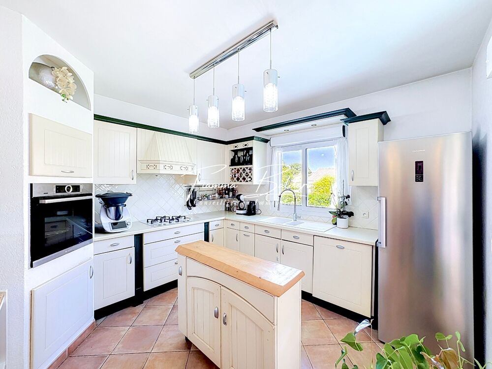 Vente Maison À Vendre, Villa 169m², Bord de mer, Lucciana, Haute-Corse (20) Lucciana