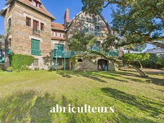  Maison à vendre 15 + pièces 777 m²