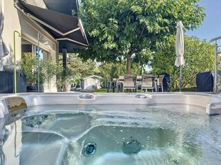  Maison � vendre 8 pi�ces 219 m�