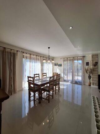  Maison à vendre 7 pièces 244 m²