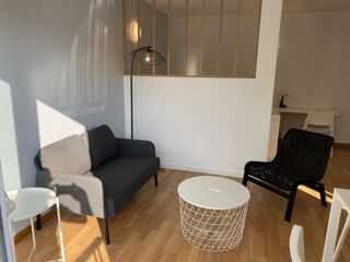  Appartement à louer 1 pièce 33 m²