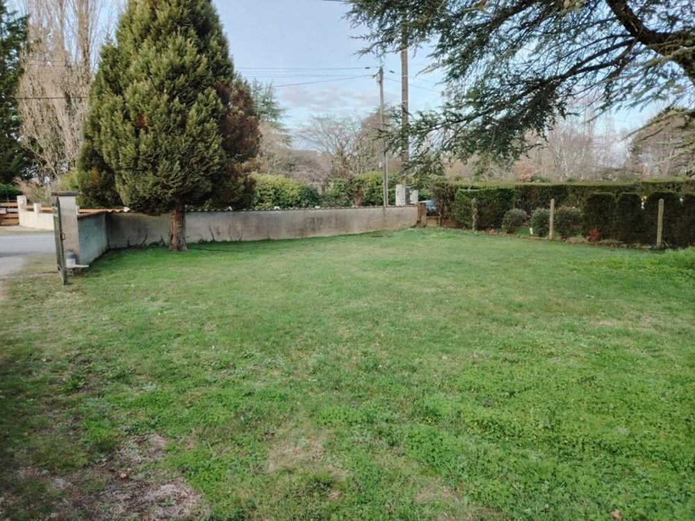 A vendre- Maison spacieuse avec jardin arboré à Fontaine le Comte