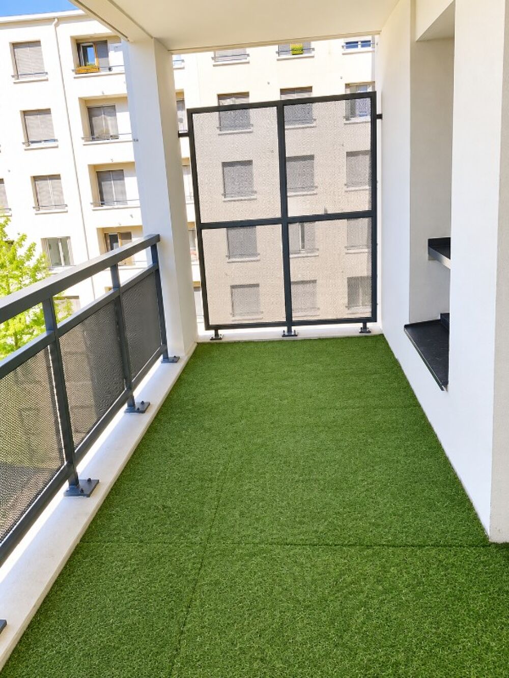 Location Appartement T3 avec balcon, garage et cave à Villeurbanne Villeurbanne