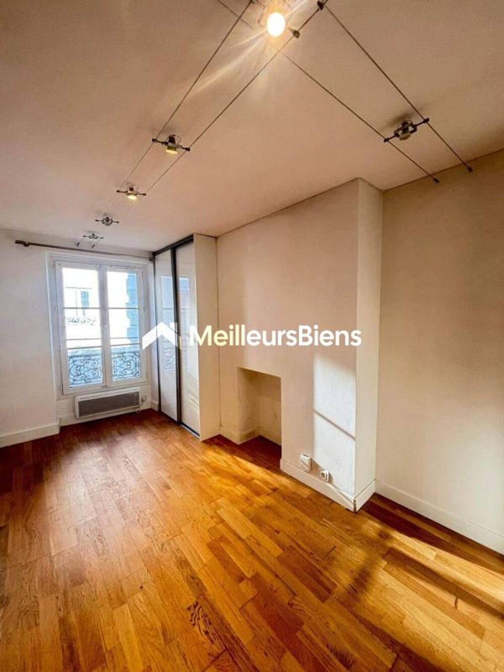 Vente Appartement A VENDRE - Grand studio avec coin chambre - 25m2 - Paris 12 - Gare de Lyon Paris 12