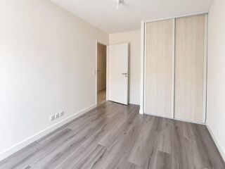  Appartement à louer 3 pièces 66 m²
