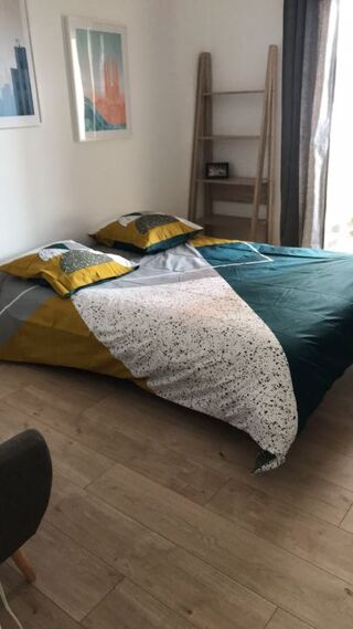  Appartement à louer 4 pièces 85 m²