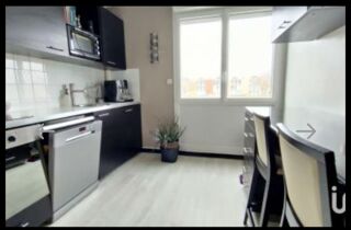  Appartement à louer 4 pièces 85 m²