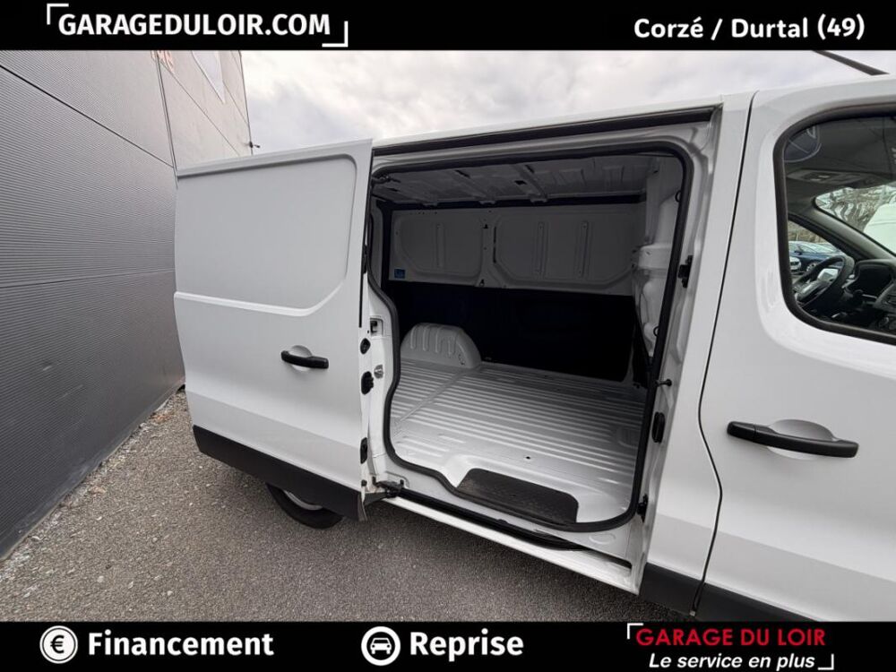 Trafic III FG CF L1H1 2T8 Blue dCi 150 EDC 2023 occasion 49140 Corz&eacute;