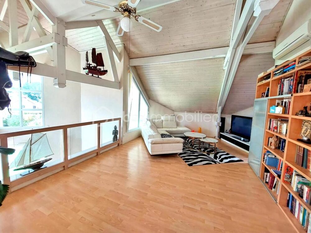 Maison d'architecte de 189 m² avec piscine