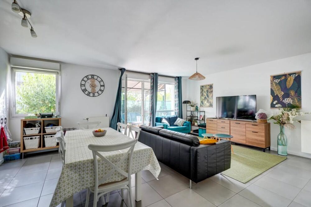 Appartement de 4 pièces de 81 m² à Vénissieux