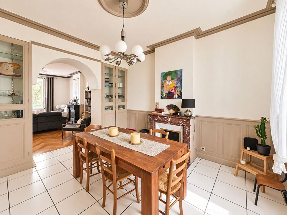 Vente Maison Maison de maître avec piscine et terrain arboré de 1 600 m² Riom