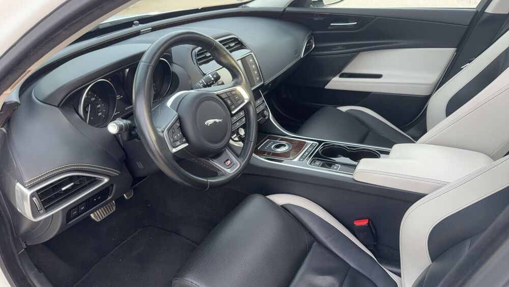XE 3.0 SC V6 340 BVA S 2016 occasion 76230 Isneauville