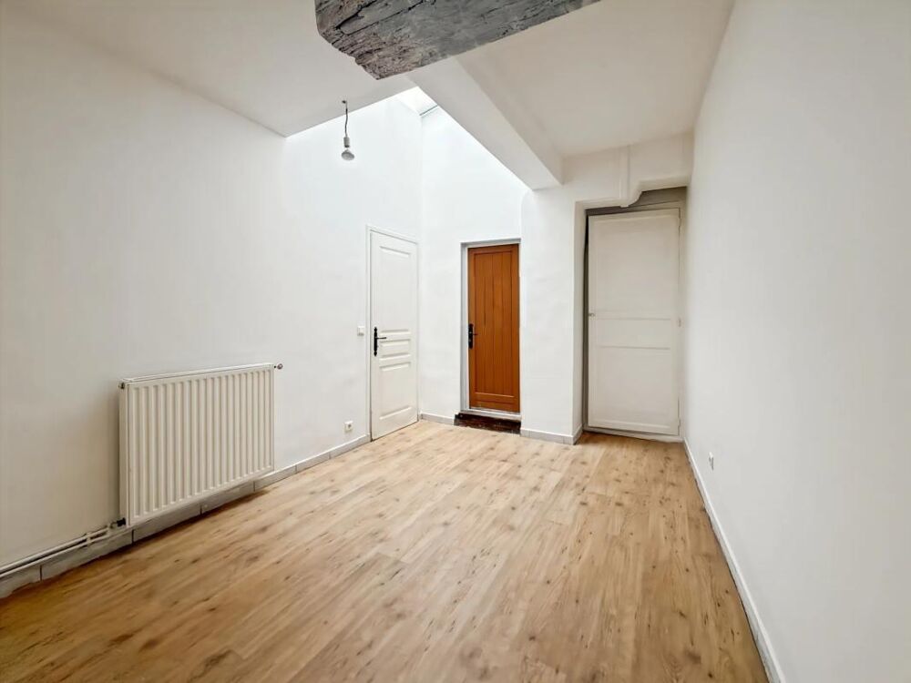 Vente Maison 2 pièces atypique au cœur du centre historique de Montfort Montfort l amaury