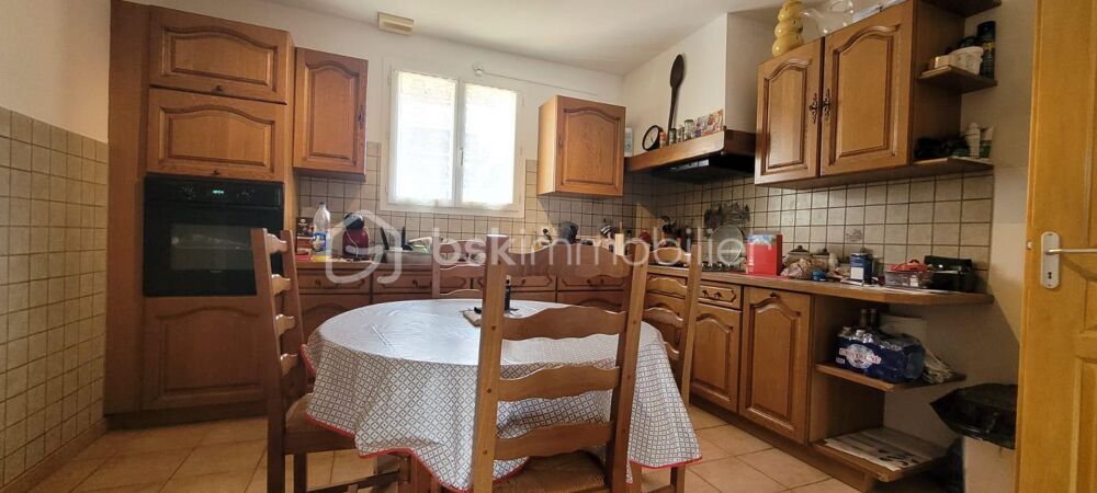 MAISON DE PLAIN PIED DE 93 M2 3 CHAMBRES, GARAGE, CELLIER SUR TERRAIN DE 387 M2